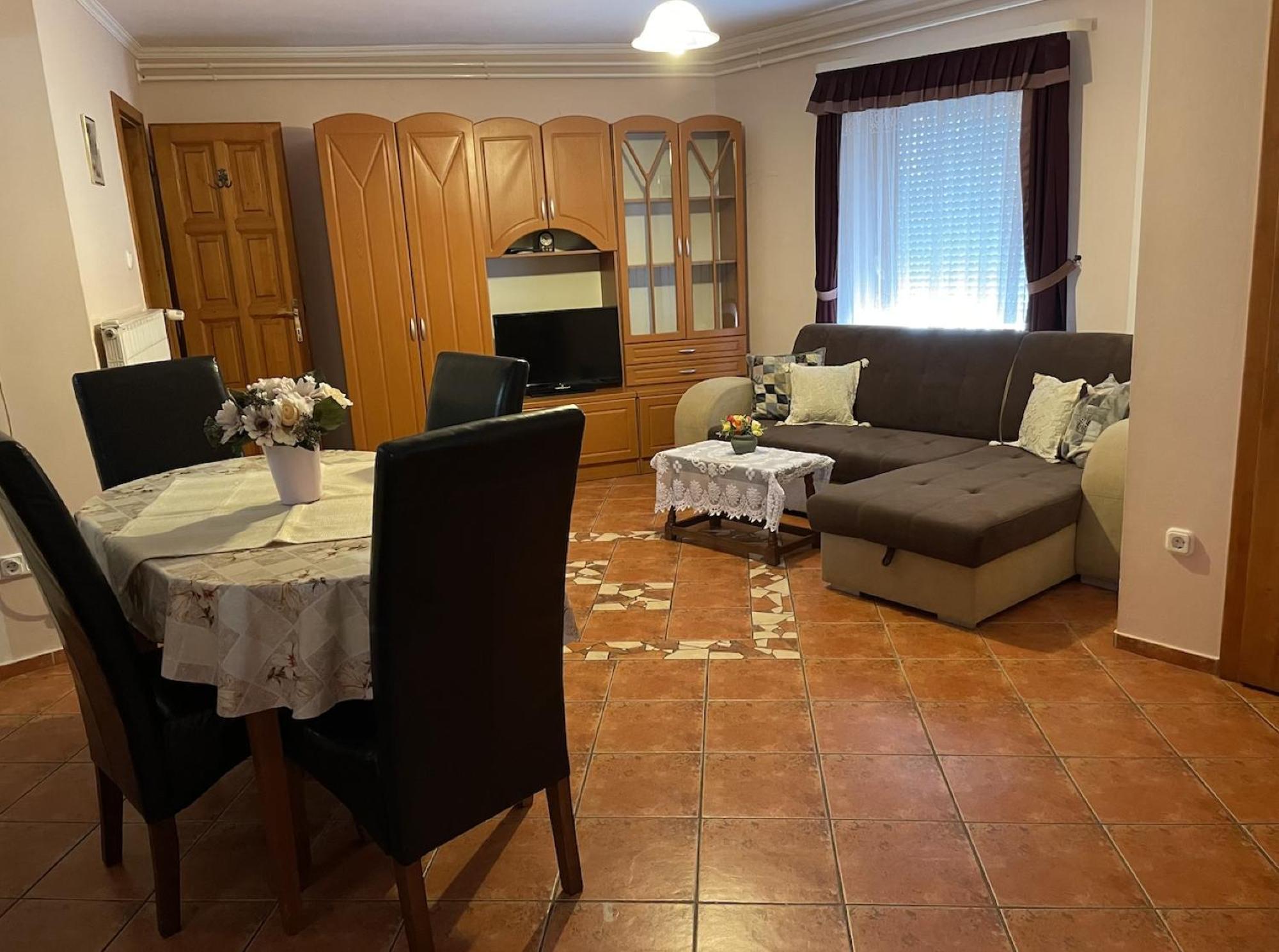 Rozmann Family Panzio & Apartmanhaz Sarvar Exterior photo