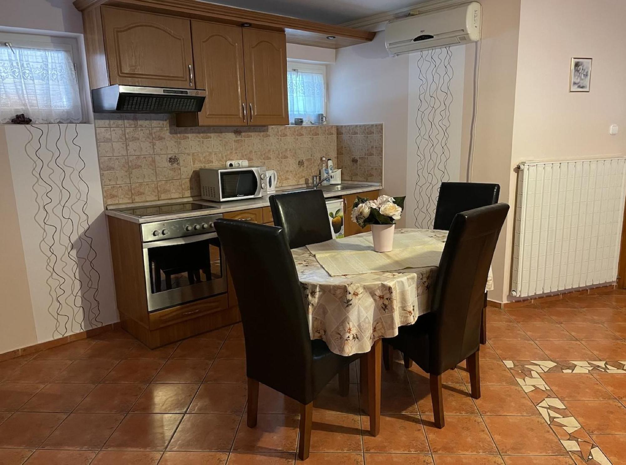 Rozmann Family Panzio & Apartmanhaz Sarvar Exterior photo