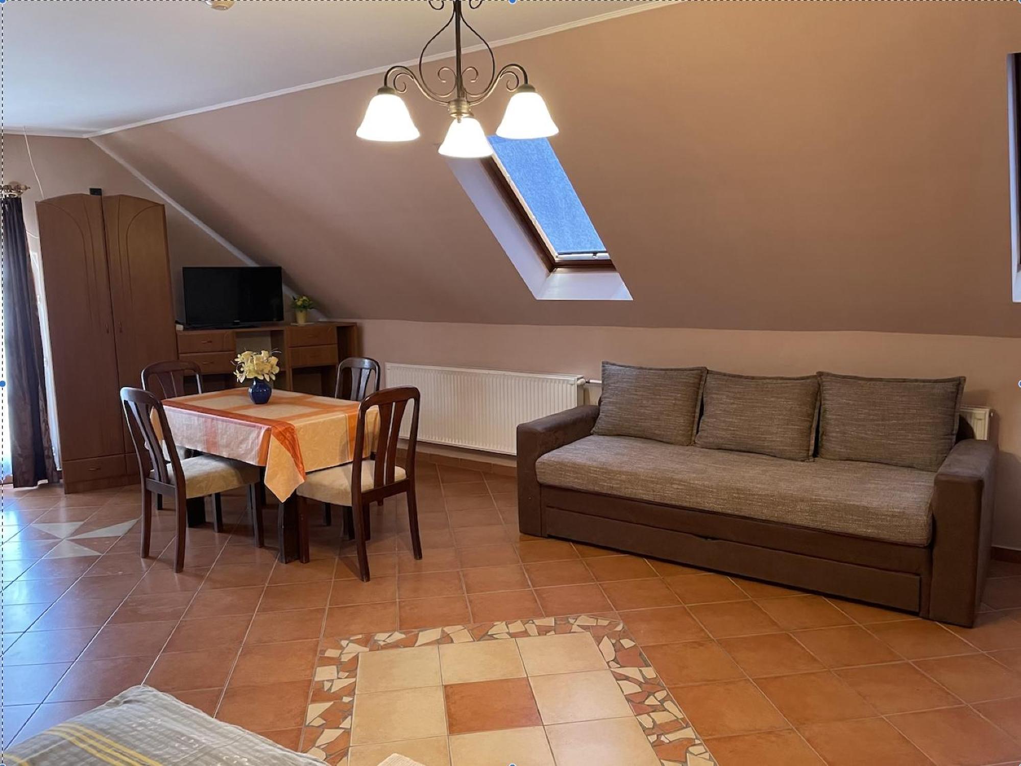 Rozmann Family Panzio & Apartmanhaz Sarvar Exterior photo